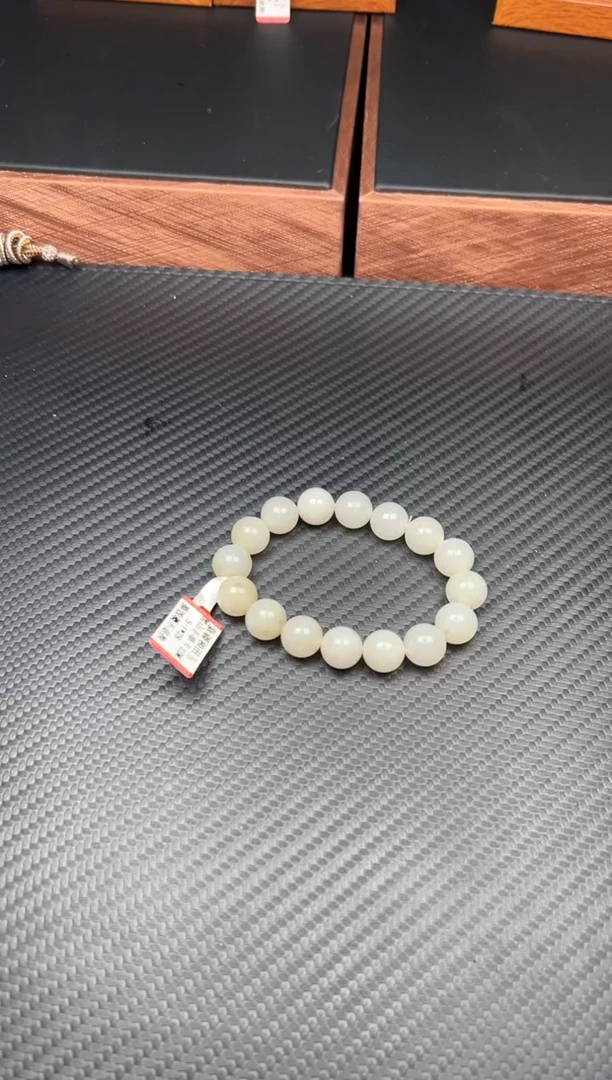 手串未镶嵌和田玉黑山微色差卡12