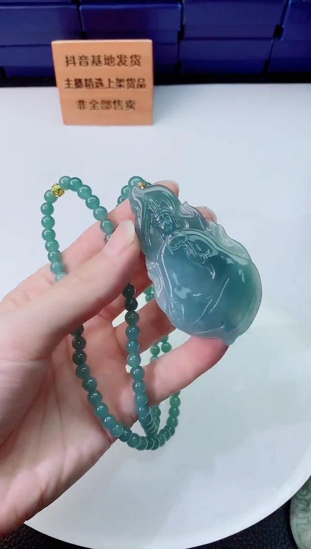 翡翠未镶嵌颈饰11111111