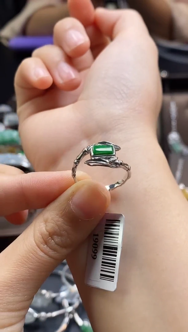 颈饰银S925镶嵌翡翠19099