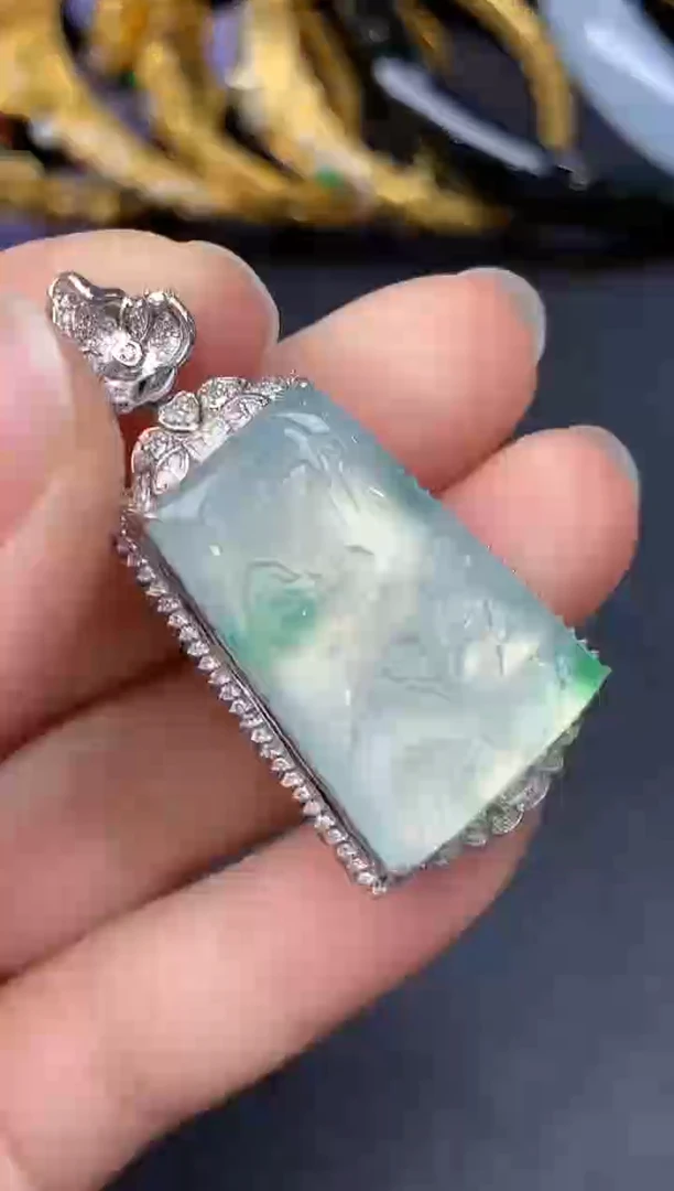 颈饰18K金镶嵌翡翠338-雪姐翡翠天天见