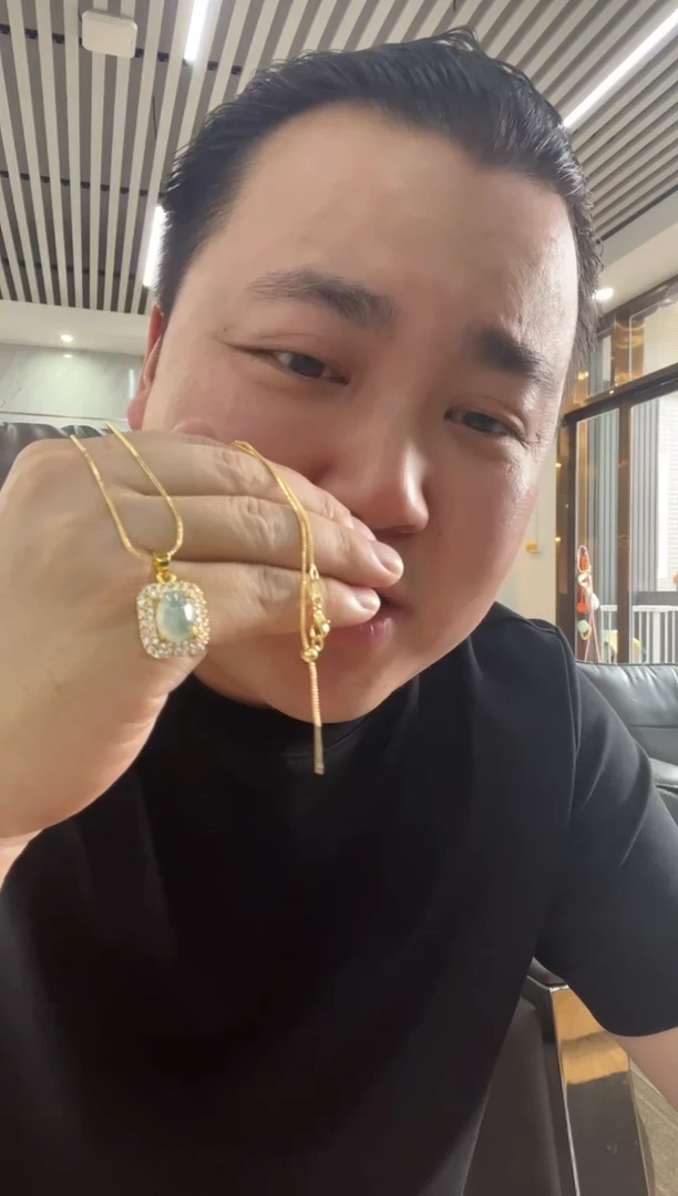 翡翠戒指未镶嵌吊坠