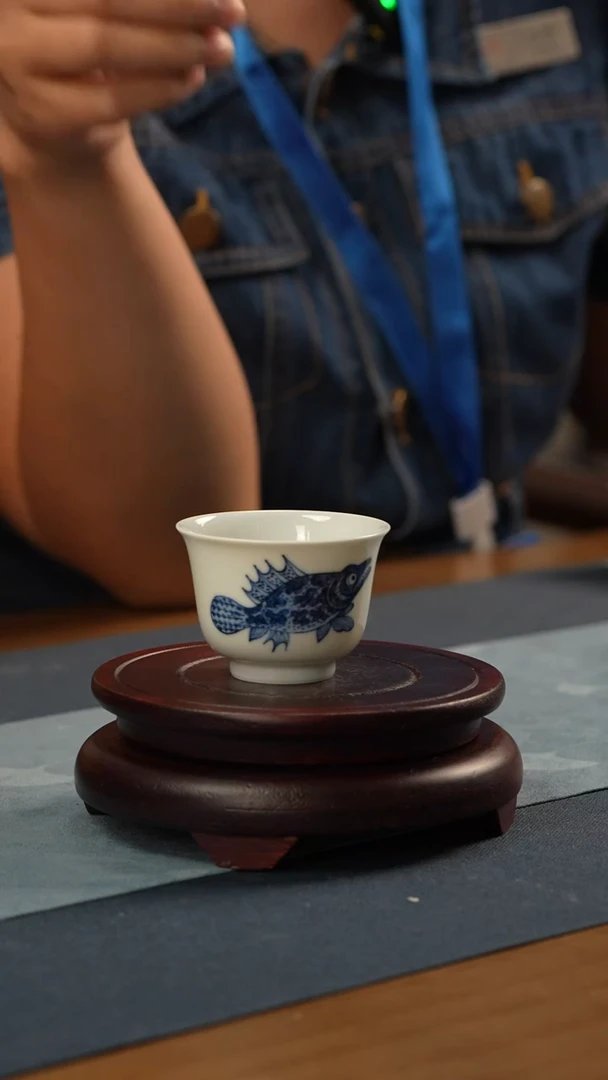 杯子非遗传承人-柴根生-此木柴窑鳜鱼主人杯