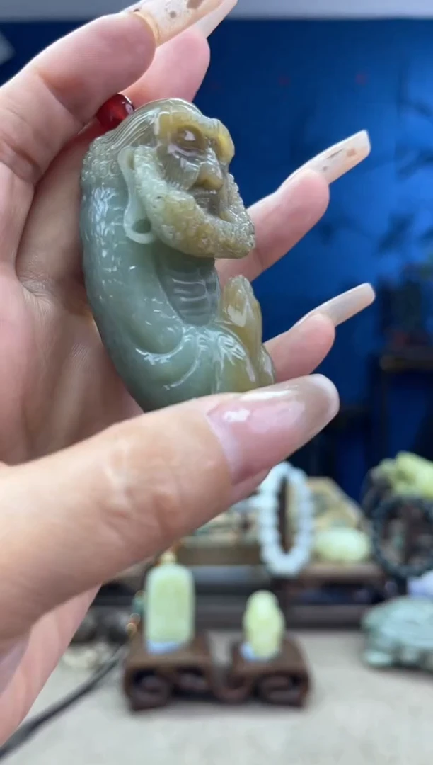 和田玉未镶嵌颈饰1