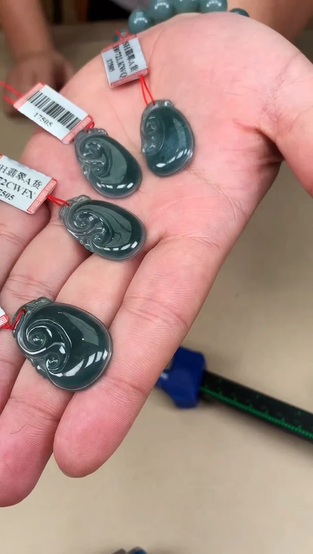 【闪购商品】定制翡翠未镶嵌多样性发货（只发一件) *d12