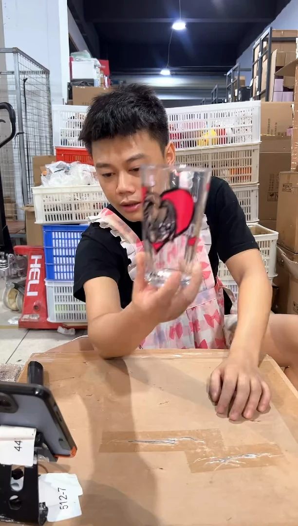 瓷片鬼娃玻璃水杯