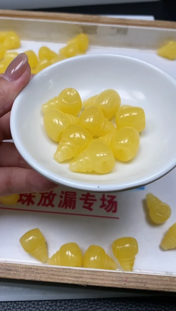 未镶嵌蜜蜡裸石M246 蜜蜡 大三通2个9.9元