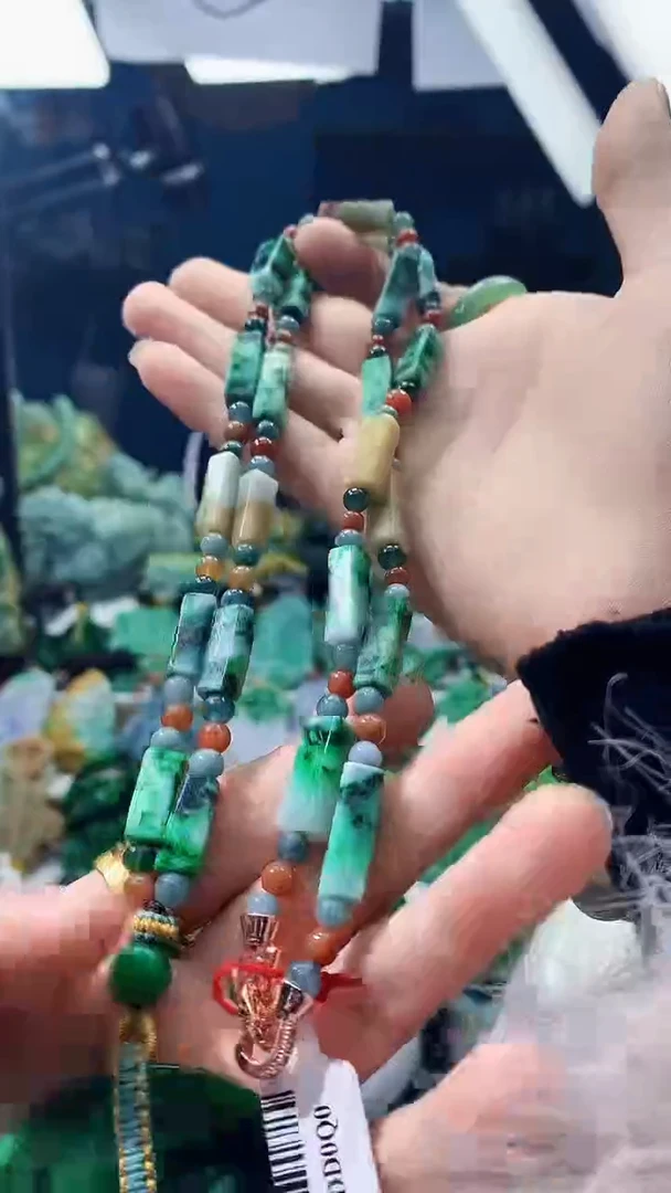 颈饰未镶嵌翡翠天然缅甸翡翠a货