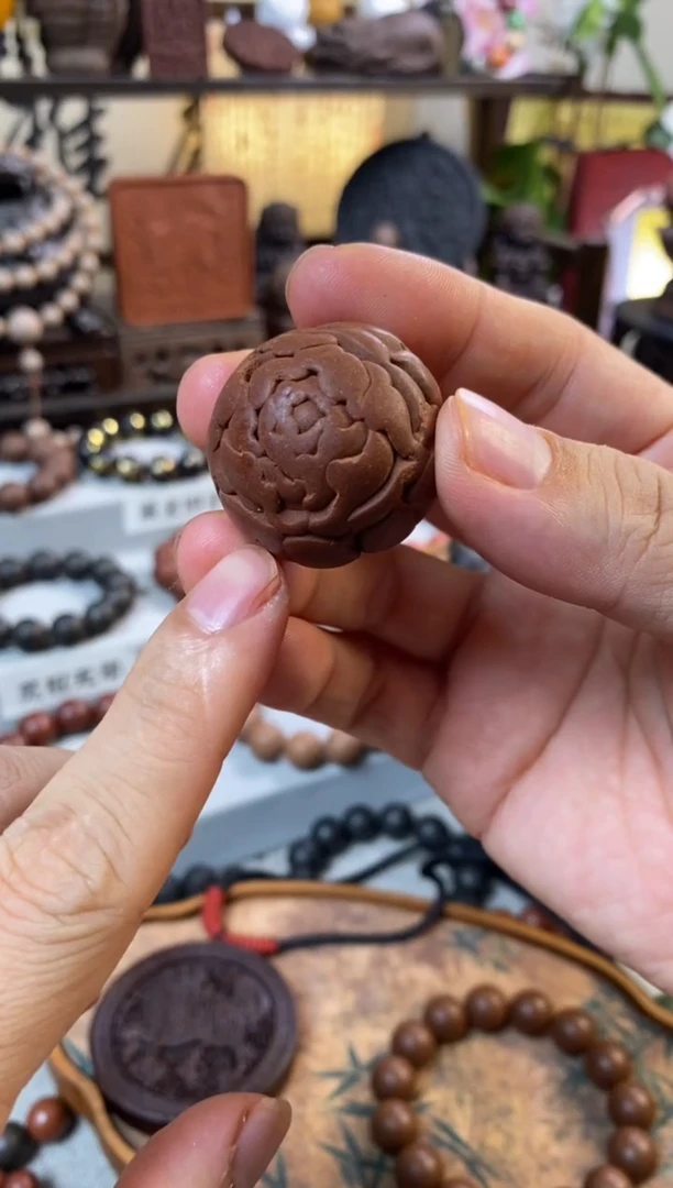 泥塑微瑕大苏合香方-牡丹花型珠