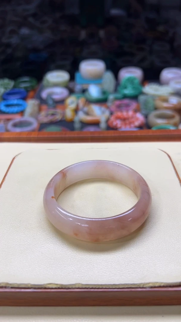 未镶嵌手镯石英质玉蝉*139