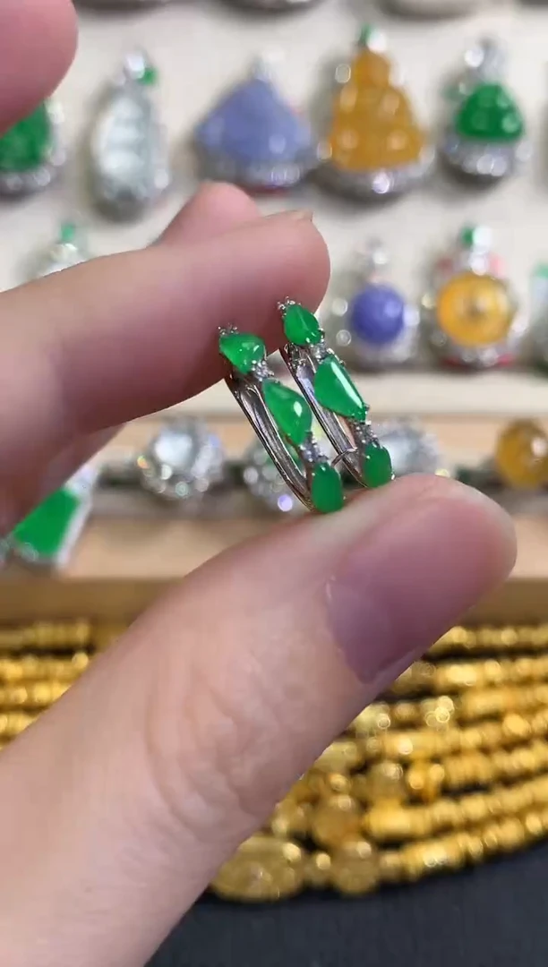 18K金镶嵌翡翠耳饰秋日珠宝W11