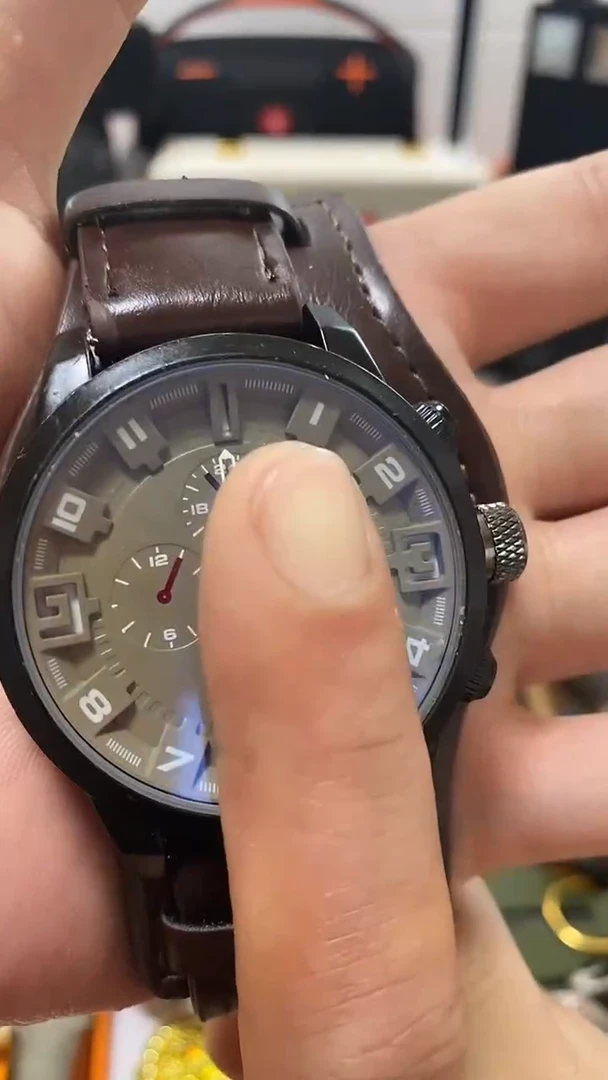 瓷片闪购商品 如图所示