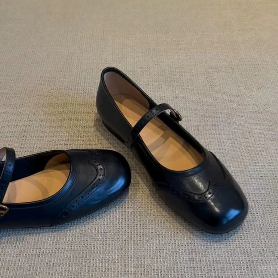 啤梨~牛皮复古黑色芭蕾单鞋女25新款布洛克浅口一字扣带玛丽珍鞋