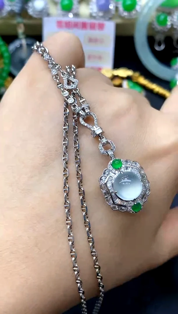 颈饰18K金镶嵌翡翠414-中国好珍宝