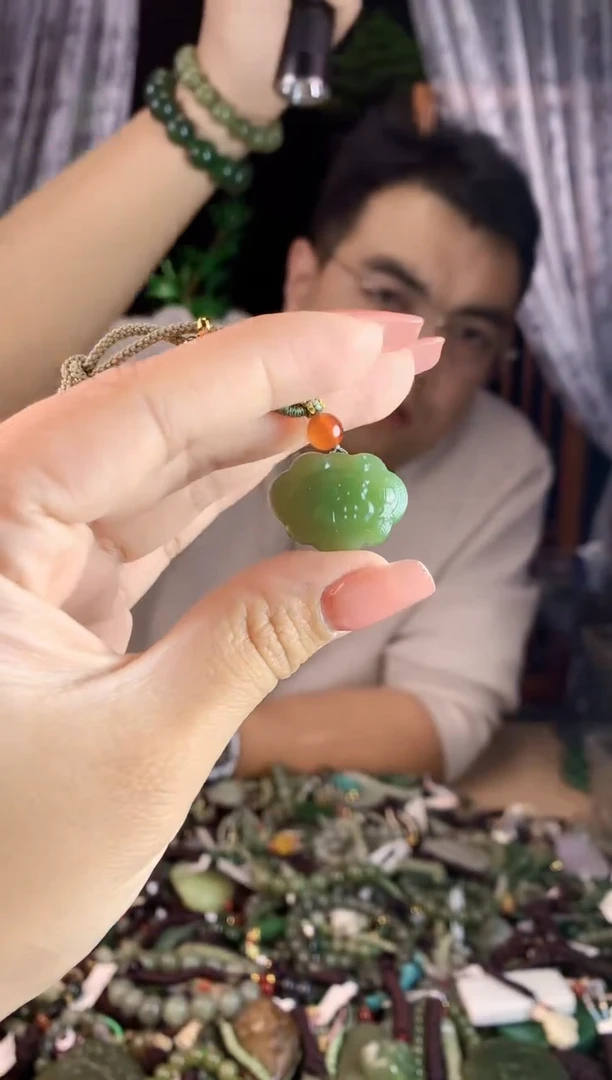 【闪购商品】和田玉挂件未镶嵌多样性发货拍一发一