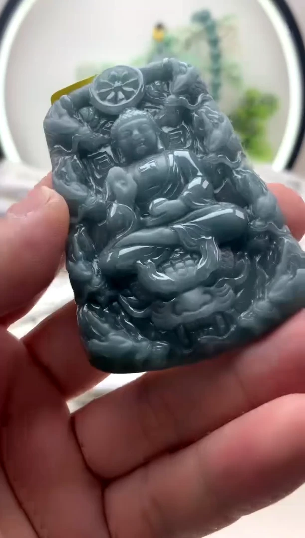 翡翠未镶嵌颈饰阿弥陀佛