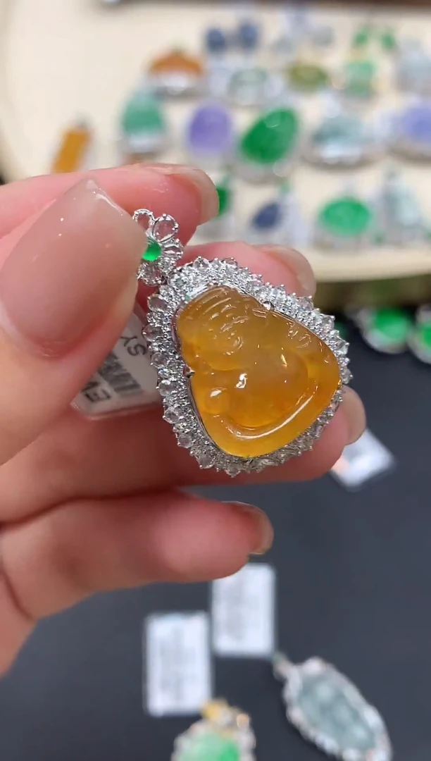 颈饰18K金镶嵌翡翠88-吊坠