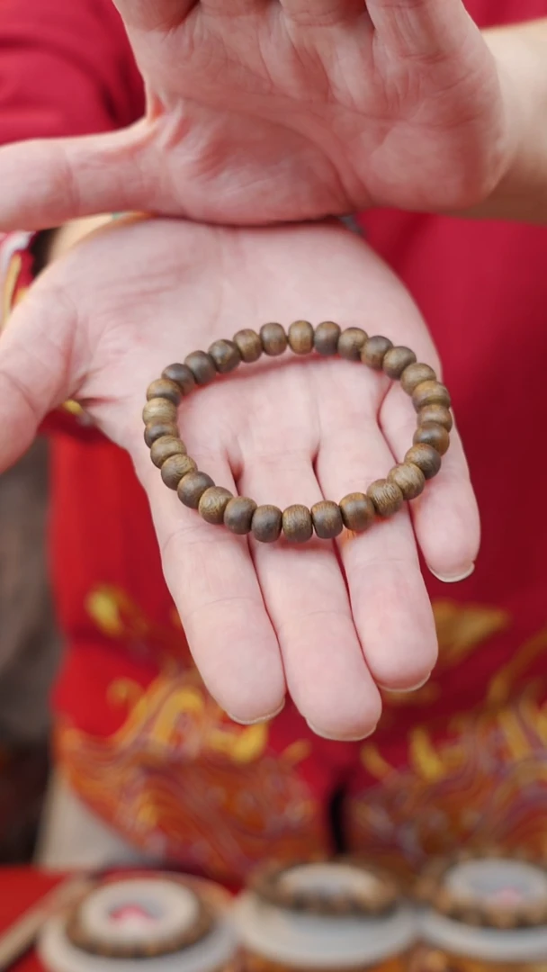 【闪购商品】沉香手串海南尖峰岭莺歌绿奇楠卡8算盘珠单圈手串