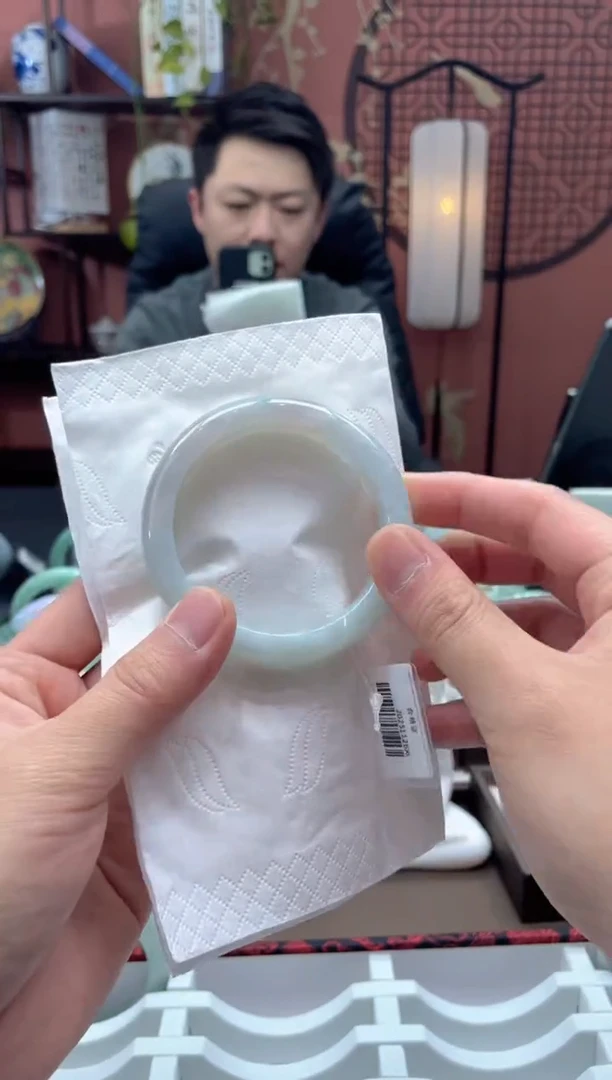 未镶嵌手镯翡翠6784*****