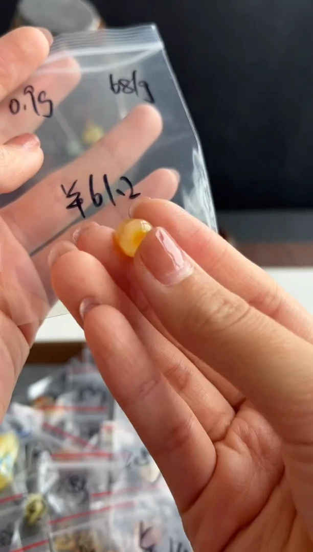 未镶嵌颈饰蜜蜡333买断