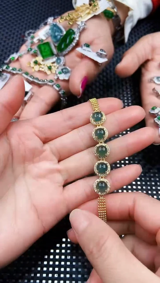 【闪购商品】翡翠手链未镶嵌11111111