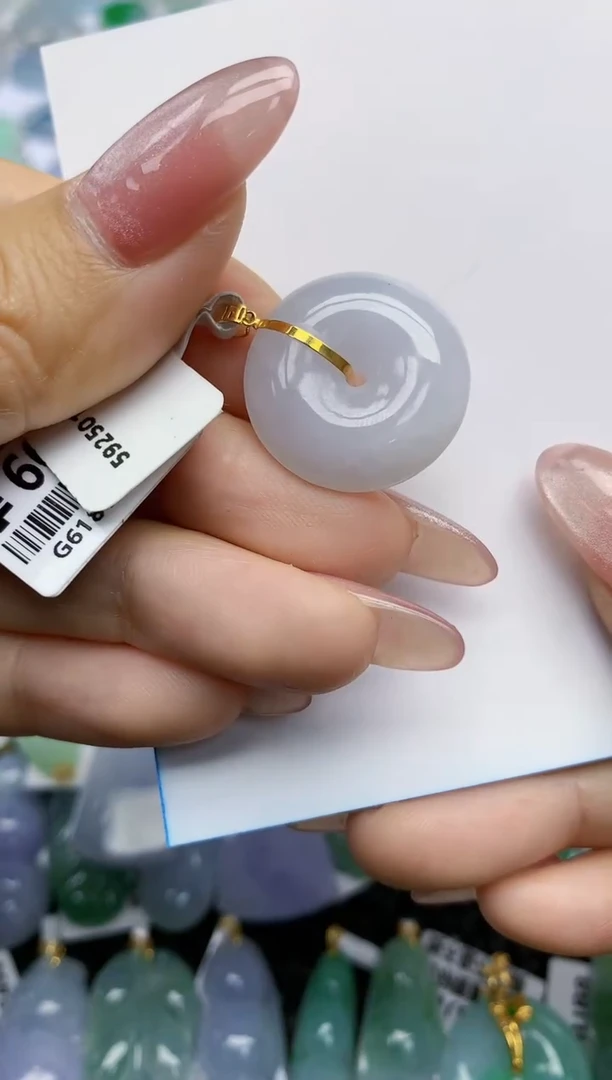 【闪购商品】翡翠挂件18K金镶嵌天然翡翠A货