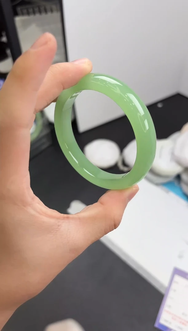 未镶嵌手镯石英质玉102-60/61