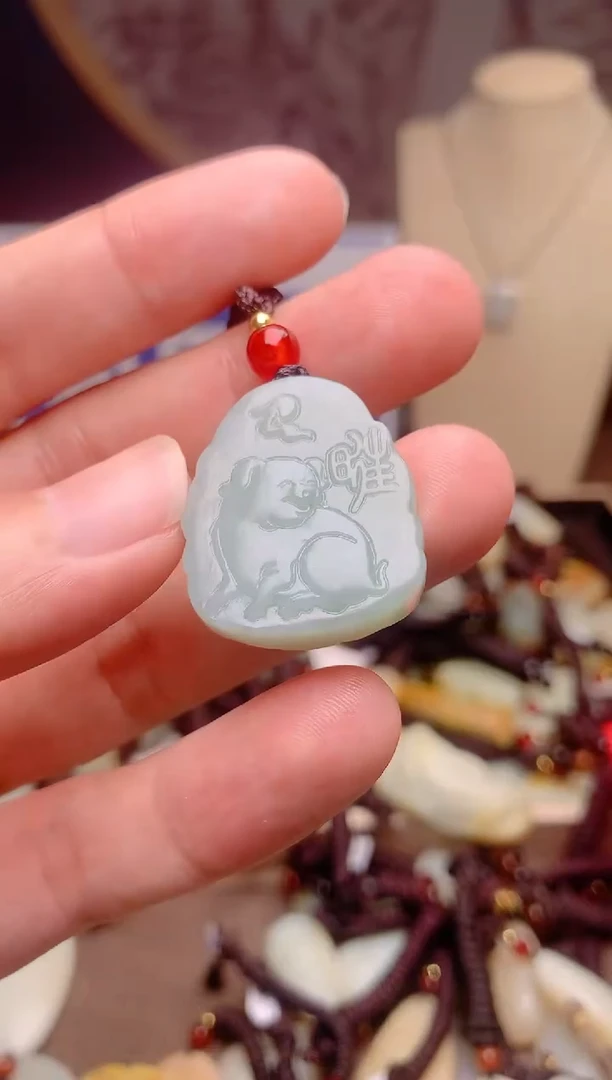 和田玉未镶嵌颈饰1