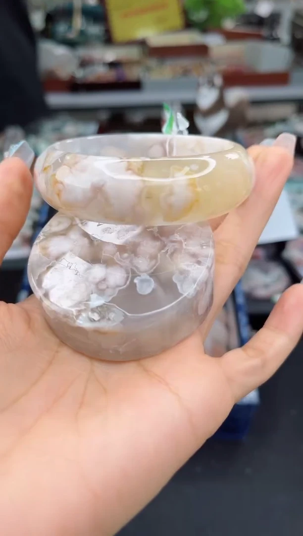 【闪购商品】石英质玉手镯未镶嵌58圈口（赠品镯心）1795650