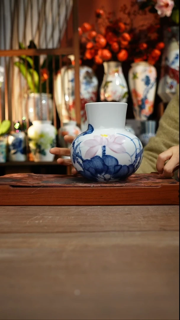 当代景德镇设计师釉下手绘陶瓷花瓶