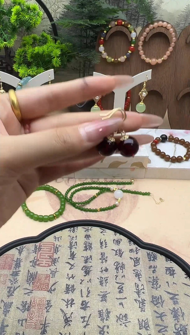 血珀未镶嵌耳饰71