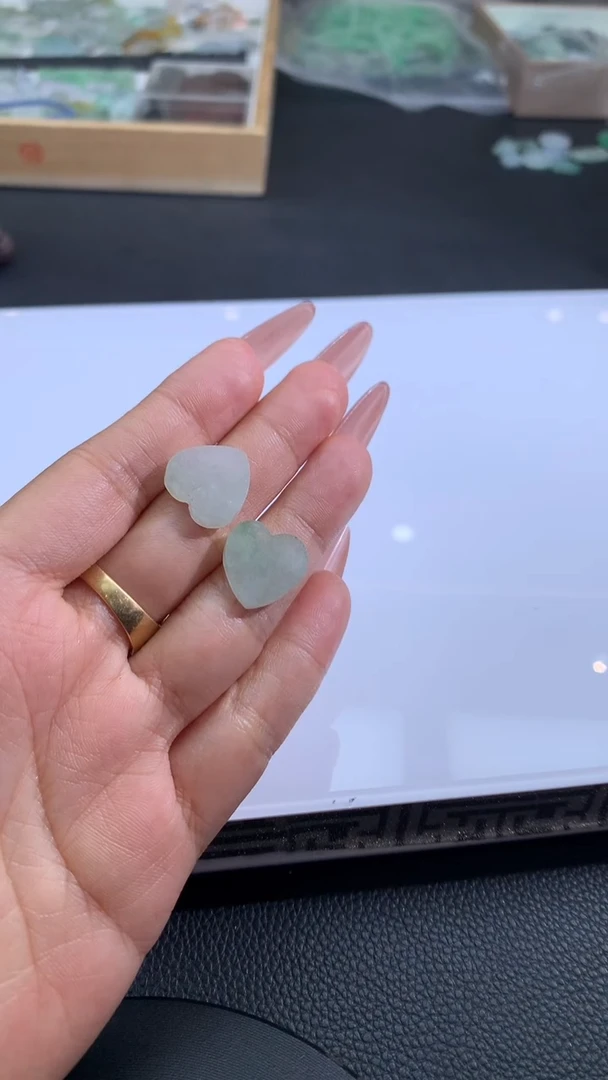 【闪购商品】定制翡翠未镶嵌翡翠