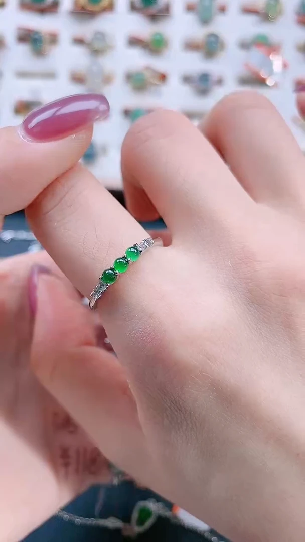 翡翠戒指银S925镶嵌天然翡翠