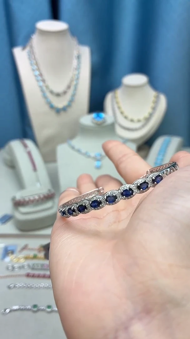 手镯蓝宝石银S925镶嵌109JH0104产品一个（多样性）