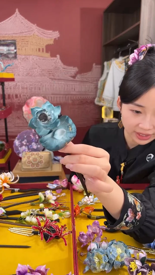 【闪购商品】刺绣非遗绒花（发饰）