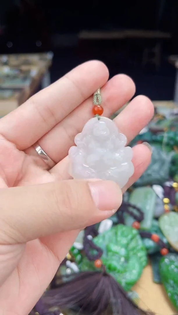 颈饰未镶嵌和田玉1