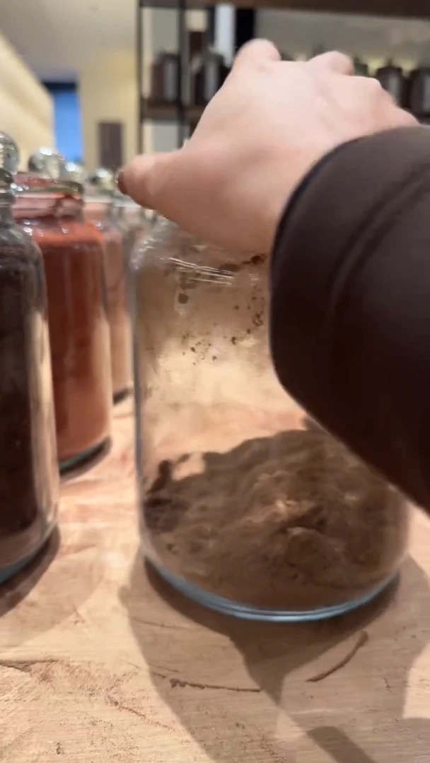 香粉达达特制·窖藏鹅梨600克玻璃罐