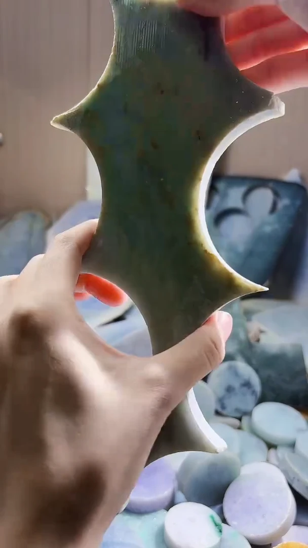 翡翠未镶嵌颈饰翡翠A货 温谭849