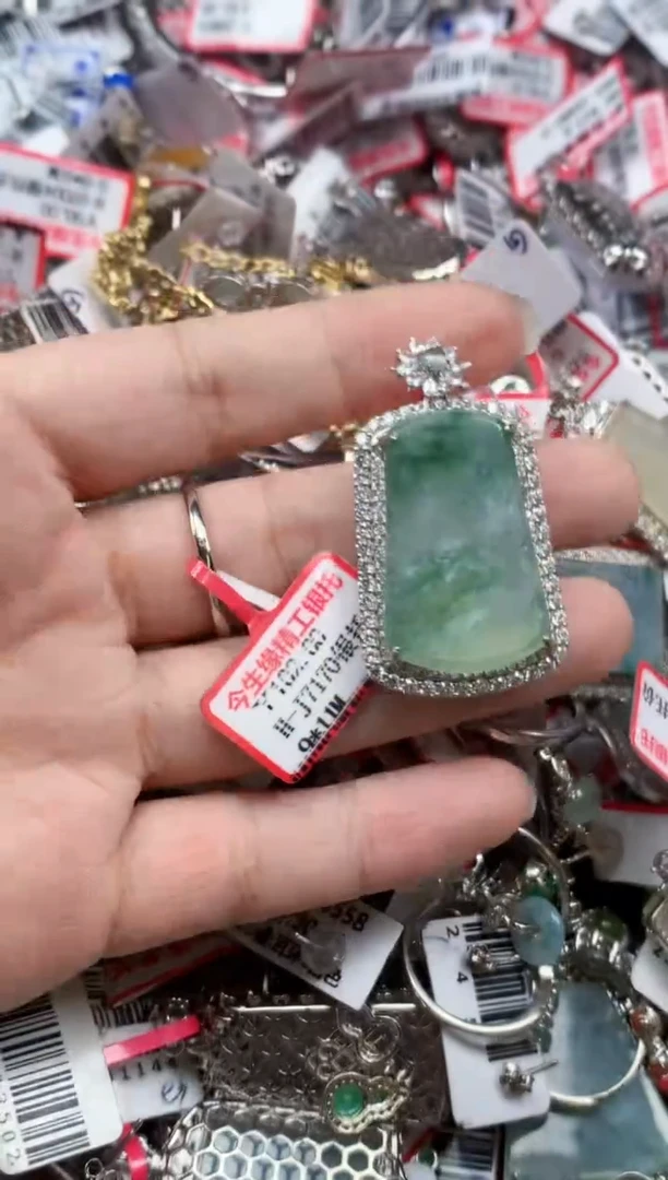 银S925镶嵌戒指翡翠天然A货缅甸翡翠
