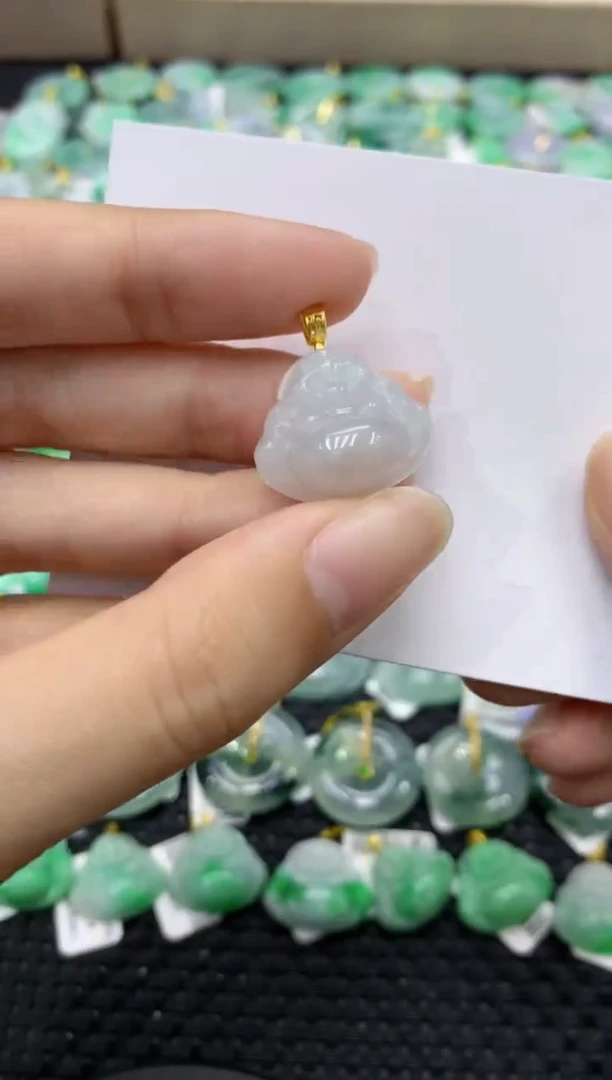 颈饰未镶嵌翡翠天然缅甸翡翠A货