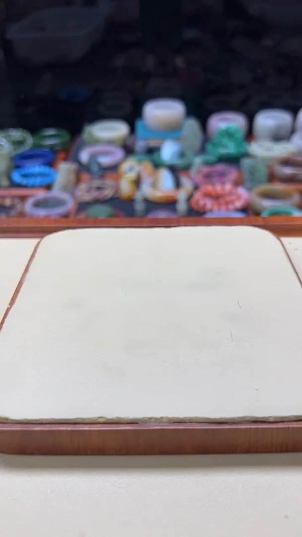 未镶嵌手镯石英质玉红*果073