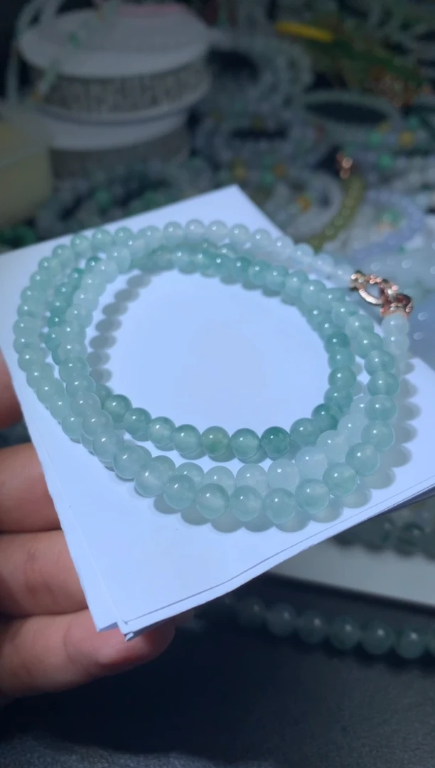 颈饰未镶嵌翡翠净货