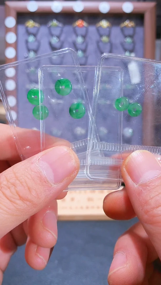 吊坠(不含链)未镶嵌翡翠z****g翡翠平安扣女饰品