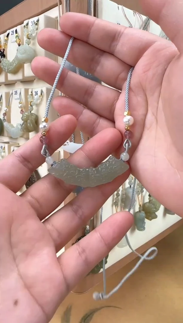 【闪购商品】和田玉颈饰未镶嵌玉璜吊坠