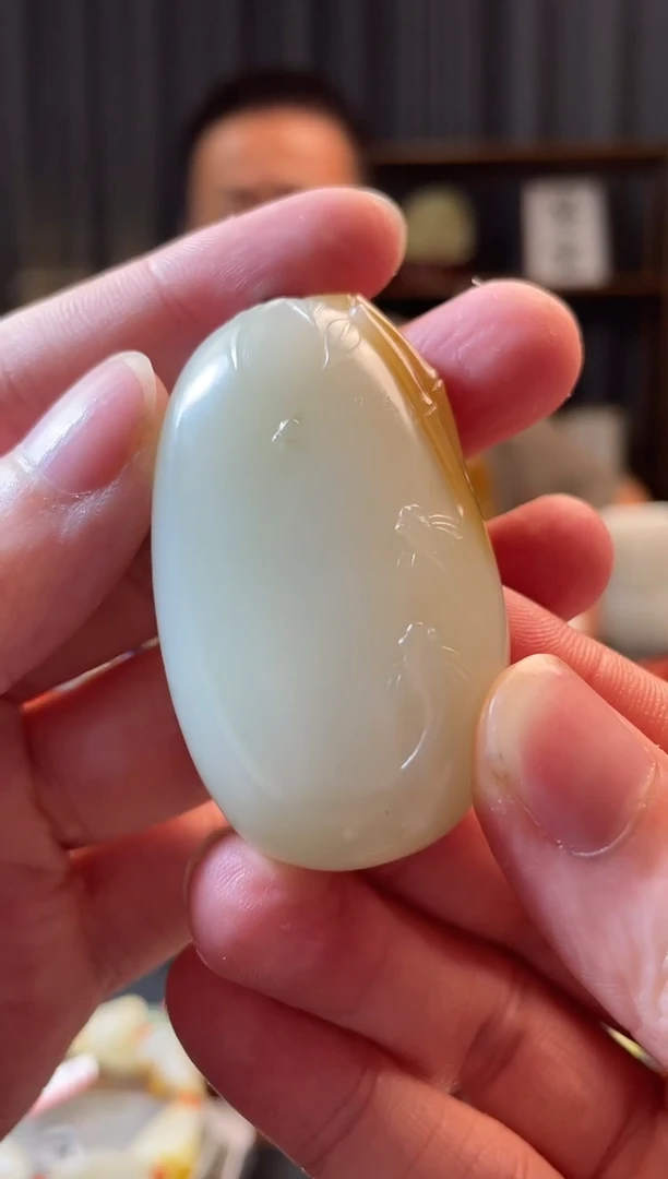 和田玉未镶嵌吊坠(不含链)挂件53.5g