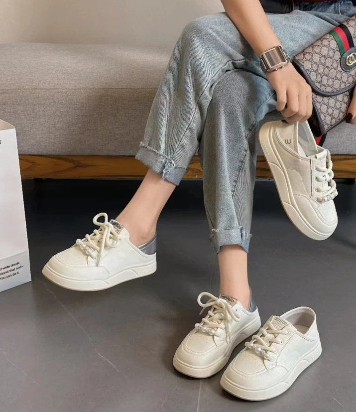 801-111大码女鞋真皮板鞋春秋款运动休闲鞋小白鞋平底透气百搭