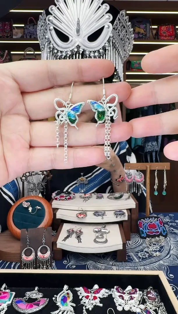 织绣84黔东南苗族刺绣