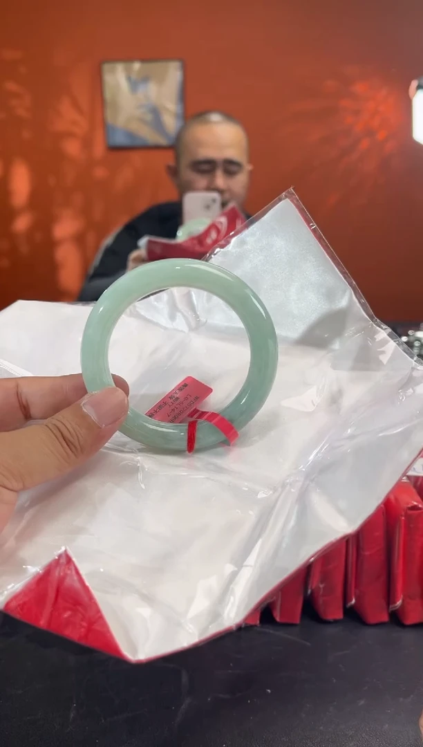 未镶嵌手镯翡翠2