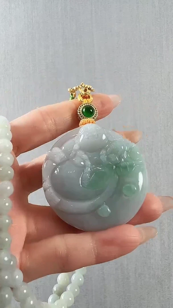 颈饰未镶嵌翡翠佛公