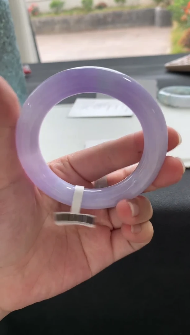 【闪购商品】翡翠手镯未镶嵌55.6圆条买断A9792