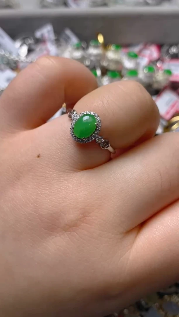 银S925镶嵌戒指翡翠百内无证书